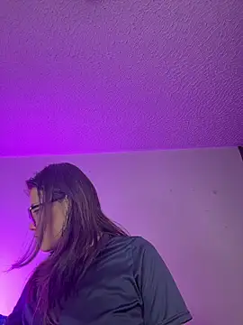 aurora divine online show from 10, 3, 2026