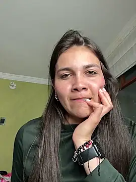 aurora divine online show from 20, 9, 2025