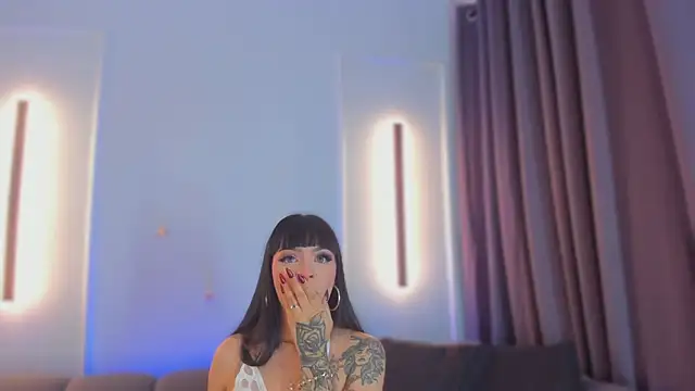 maddy walker online show from 10, 9, 2025