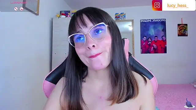 Lucyy-hess online show from 17, 6, 2026