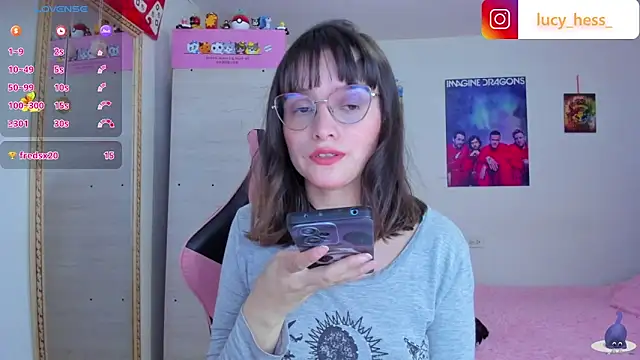 Lucyy-hess online show from 4, 3, 2026