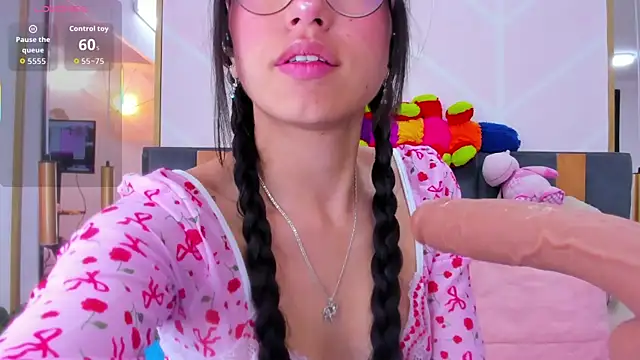 MadyJackson online show from 11, 11, 2025