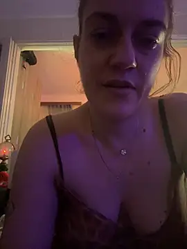 Snapshot of _linarose chatting on 3, 2, 2025 linarose online show from 3, 2, 2025