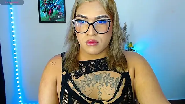 Snapshot of alexiaaross chatting on 1, 7, 2026 alexiaaross online show from 1, 7, 2026