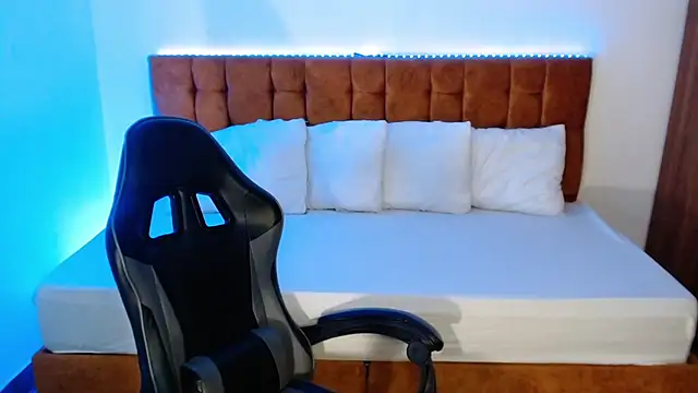 alexiaaross online show from 1, 10, 2025