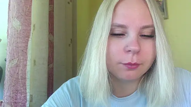 Thalia  Star online show from 10, 9, 2025