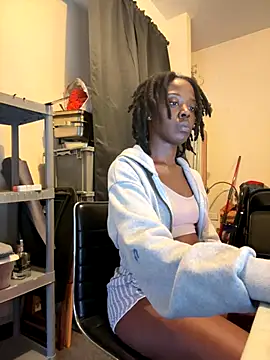 choclatepeaach online show from 21, 12, 2025