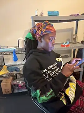 choclatepeaach online show from 30, 10, 2025