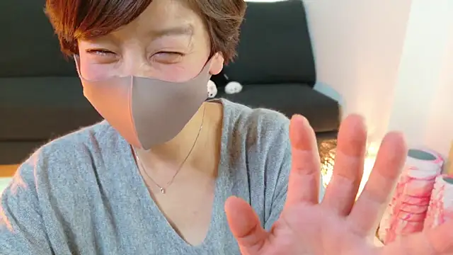 Risa 06 online show from 25, 1, 2025