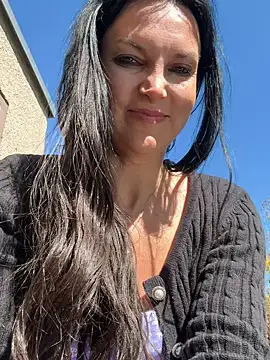 -OLYA- online show from 22, 4, 2026