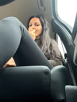 -OLYA- online show from 9, 11, 2025