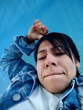 Caro kitty- online show from 21, 11, 2025