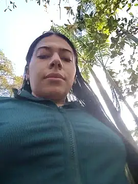 Caro kitty- online show from 28, 10, 2025