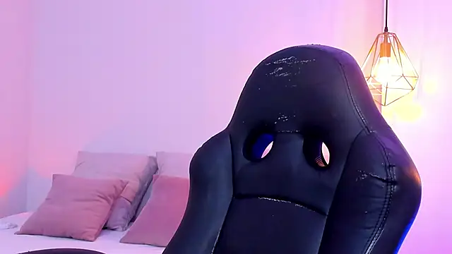 mallie quinn online show from 19, 1, 2025