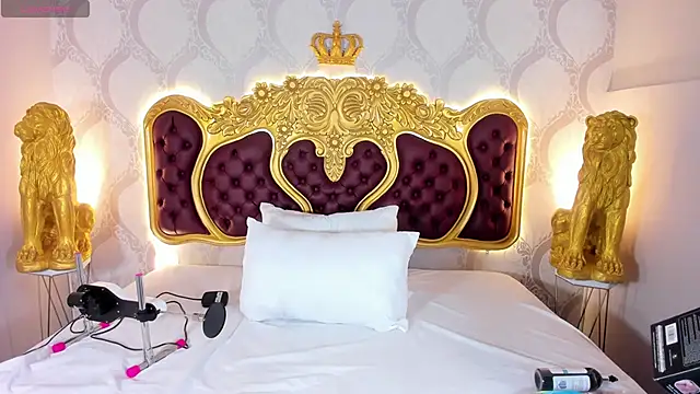 KendralHolson online show from 24, 10, 2025