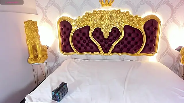 KendralHolson online show from 19, 12, 2025