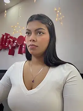 jennifer oliveira online show from 4, 12, 2025