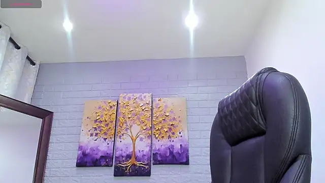 ebbafernandez  online show from 2, 10, 2025