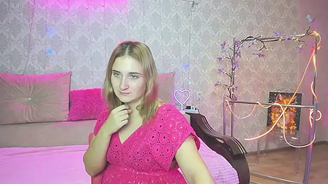 Miss Elsa  online show from 3, 11, 2025
