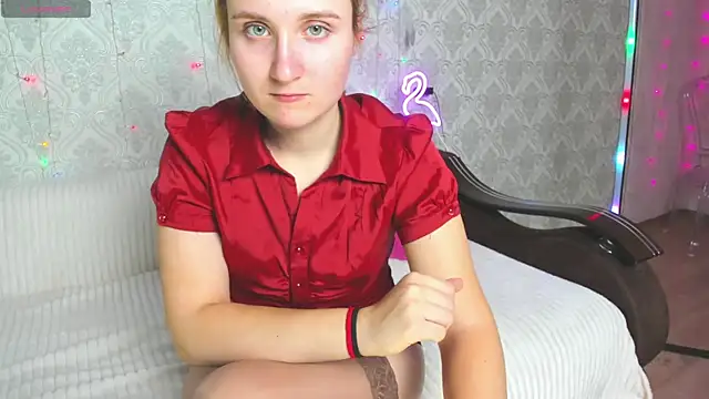 Miss Elsa  online show from 28, 2, 2025