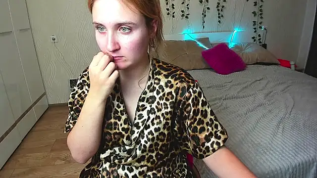 Miss Elsa  online show from 4, 3, 2025