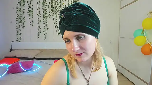 Miss Elsa  online show from 22, 3, 2025