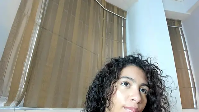 AntonellaHall  online show from 21, 3, 2026