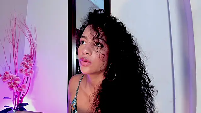 AntonellaHall  online show from 19, 3, 2026