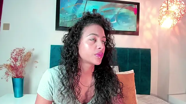 Snapshot of AntonellaHall_ chatting on 13, 1, 2026 AntonellaHall online show from 13, 1, 2026