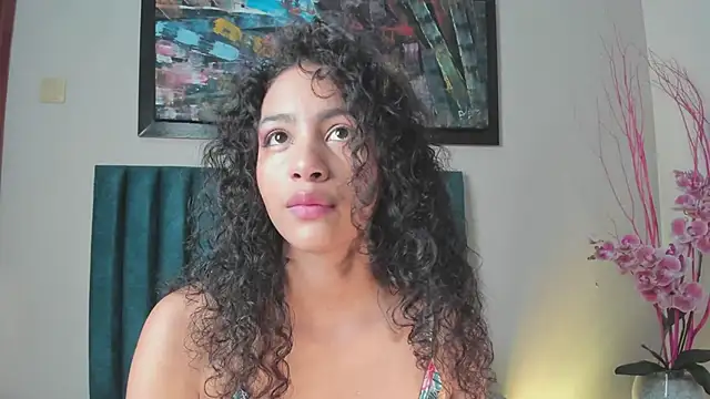 AntonellaHall  online show from 19, 9, 2025