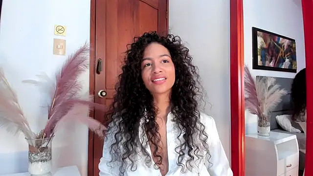 AntonellaHall  online show from 20, 5, 2026