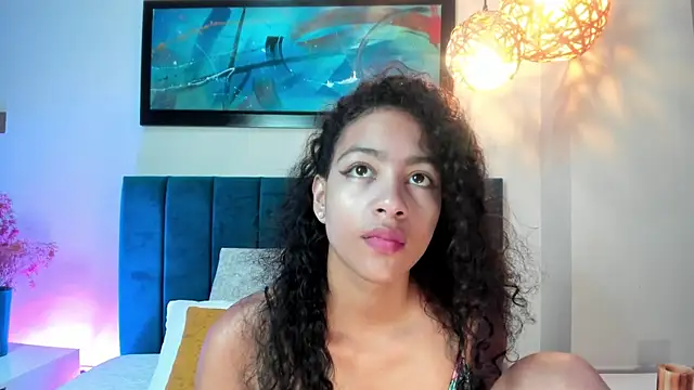 Snapshot of AntonellaHall_ chatting on 17, 12, 2025 AntonellaHall online show from 17, 12, 2025