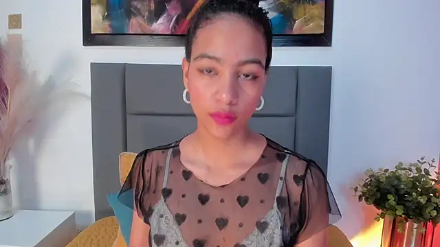 AntonellaHall  online show from 27, 11, 2025