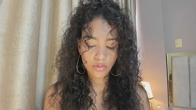 AntonellaHall  online show from 13, 3, 2026