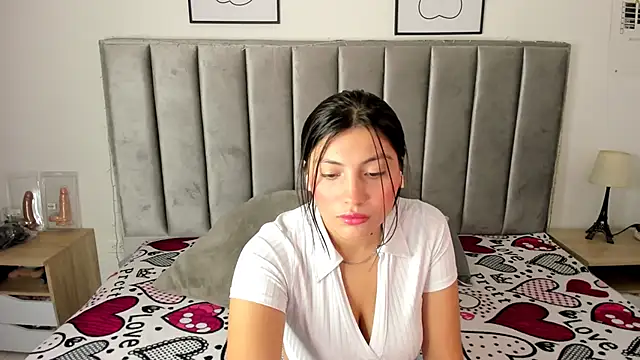 Emmy-Turnner online show from 10, 3, 2025