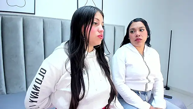 Laiia Page online show from 22, 10, 2025