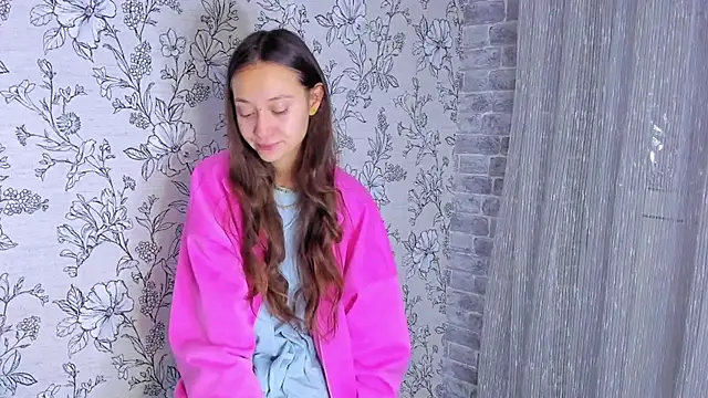 EllaSky xoxo online show from 10, 11, 2025