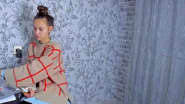 EllaSky xoxo online show from 28, 11, 2025