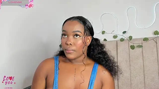 Kaseydelvey online show from 19, 9, 2025