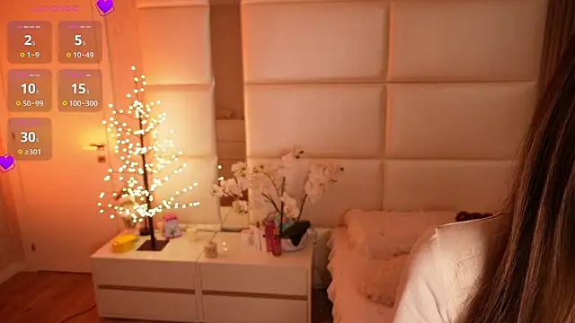 Snapshot of Lilly_Colins chatting on 27, 2, 2026 Lilly Colins online show from 27, 2, 2026