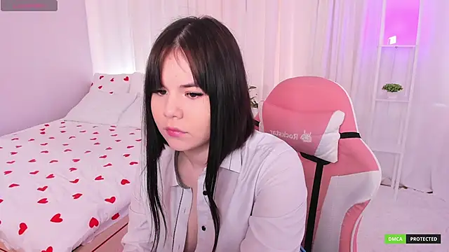 ClaireFaers  online show from 4, 3, 2025