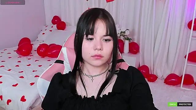 ClaireFaers  online show from 14, 2, 2025