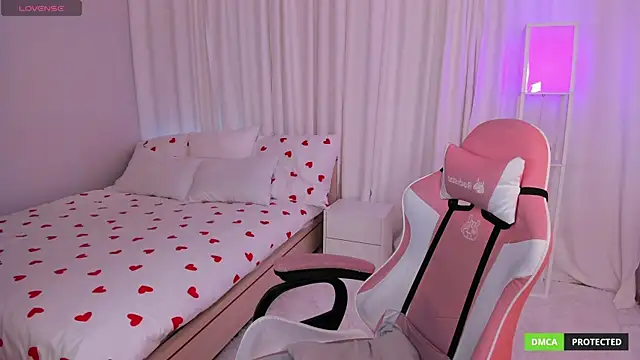 ClaireFaers  online show from 16, 3, 2025