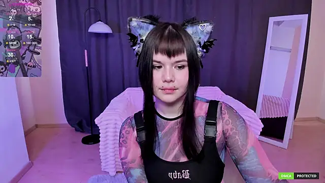 ClaireFaers  online show from 17, 4, 2026