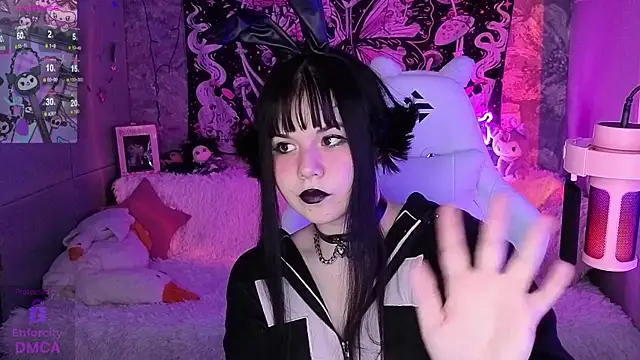 ClaireFaers  online show from 24, 11, 2025