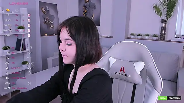 ClaireFaers  online show from 2, 2, 2025