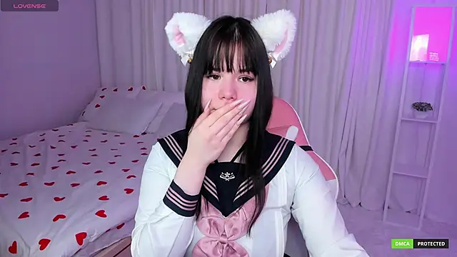 ClaireFaers  online show from 13, 2, 2025