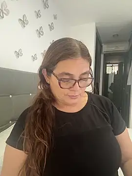 AntonellaAlondra4 online show from 9, 3, 2026