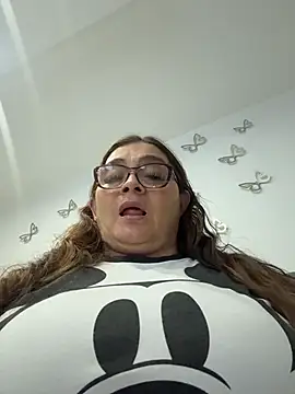 AntonellaAlondra4 online show from 11, 3, 2026