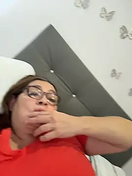 AntonellaAlondra4 online show from 3, 5, 2026